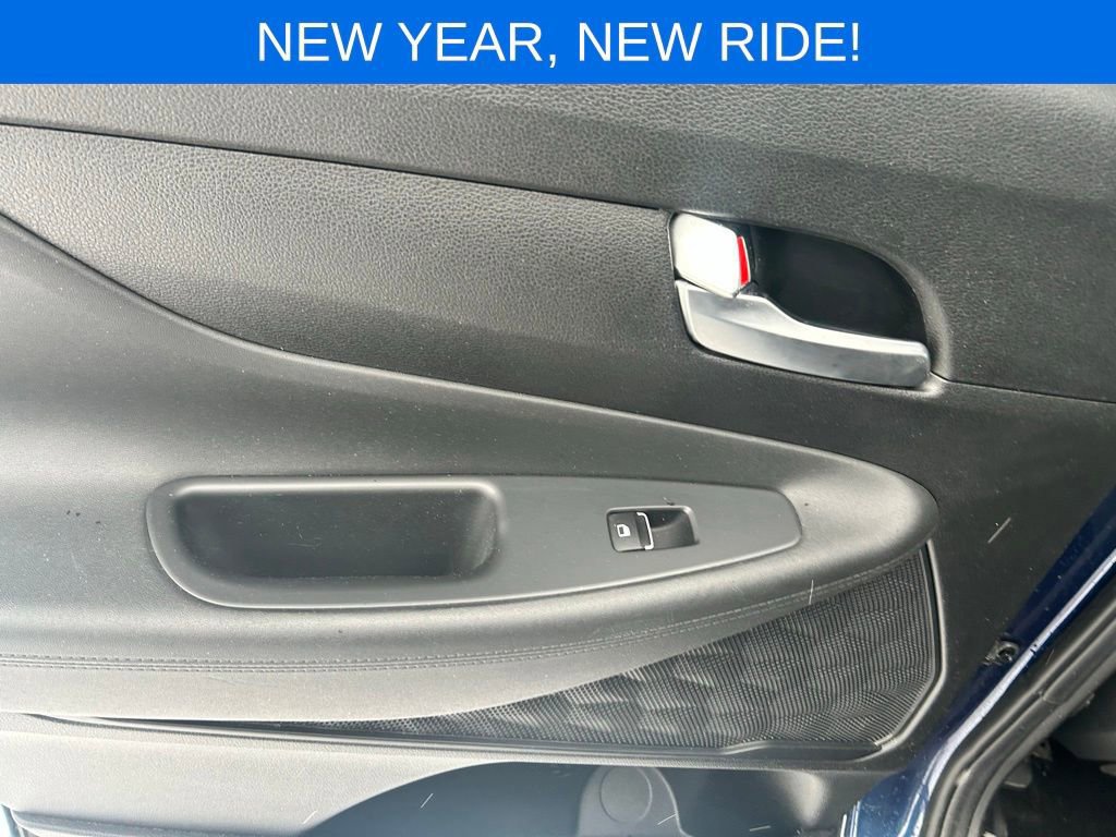 Used 2023 Hyundai Santa Fe SEL w/ Cargo Package image 18