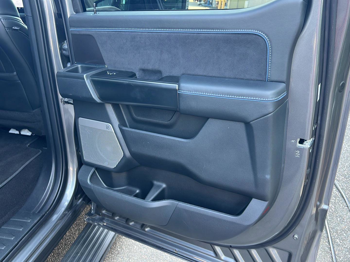 Certified 2024 Ford F150 Platinum w/ FX4 Off-Road Package image 16