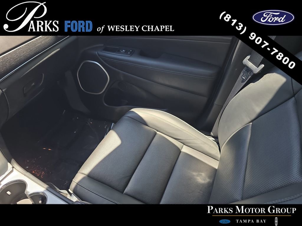 Used 2020 Jeep Grand Cherokee Summit AWD/4WD image 14