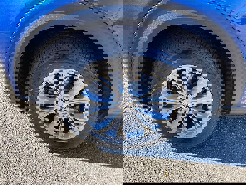 Certified 2021 Ford Explorer Limited w/ Equipment Group 301A image 18