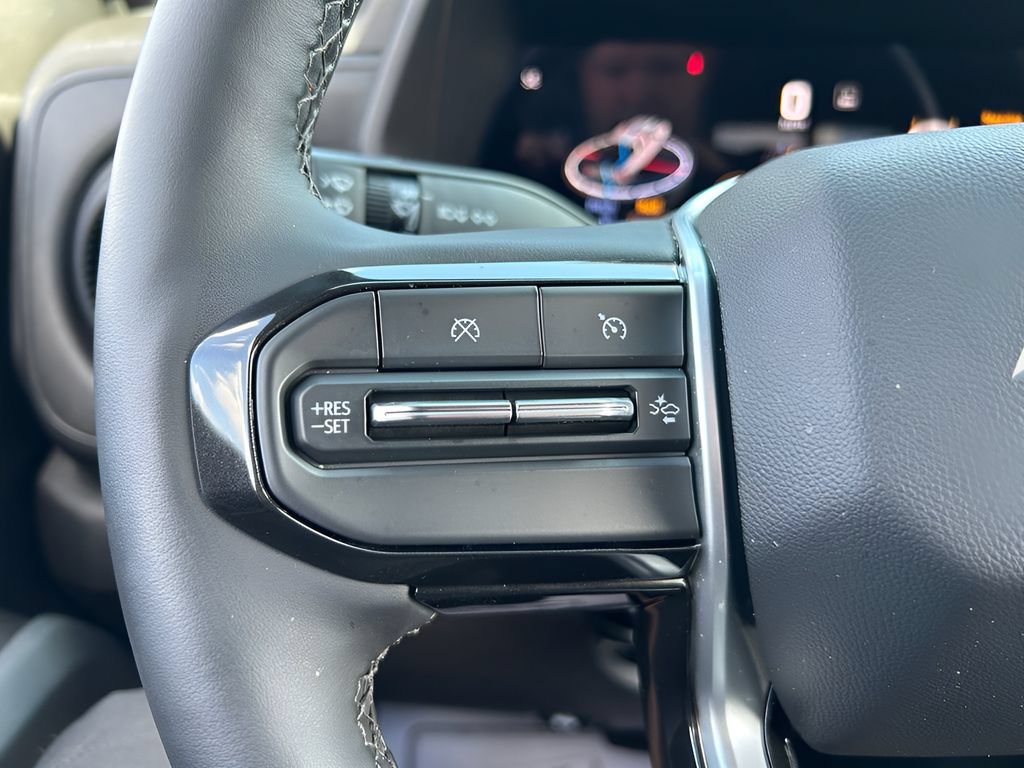 Used 2025 Chevrolet Colorado Trail Boss AWD/4WD image 23