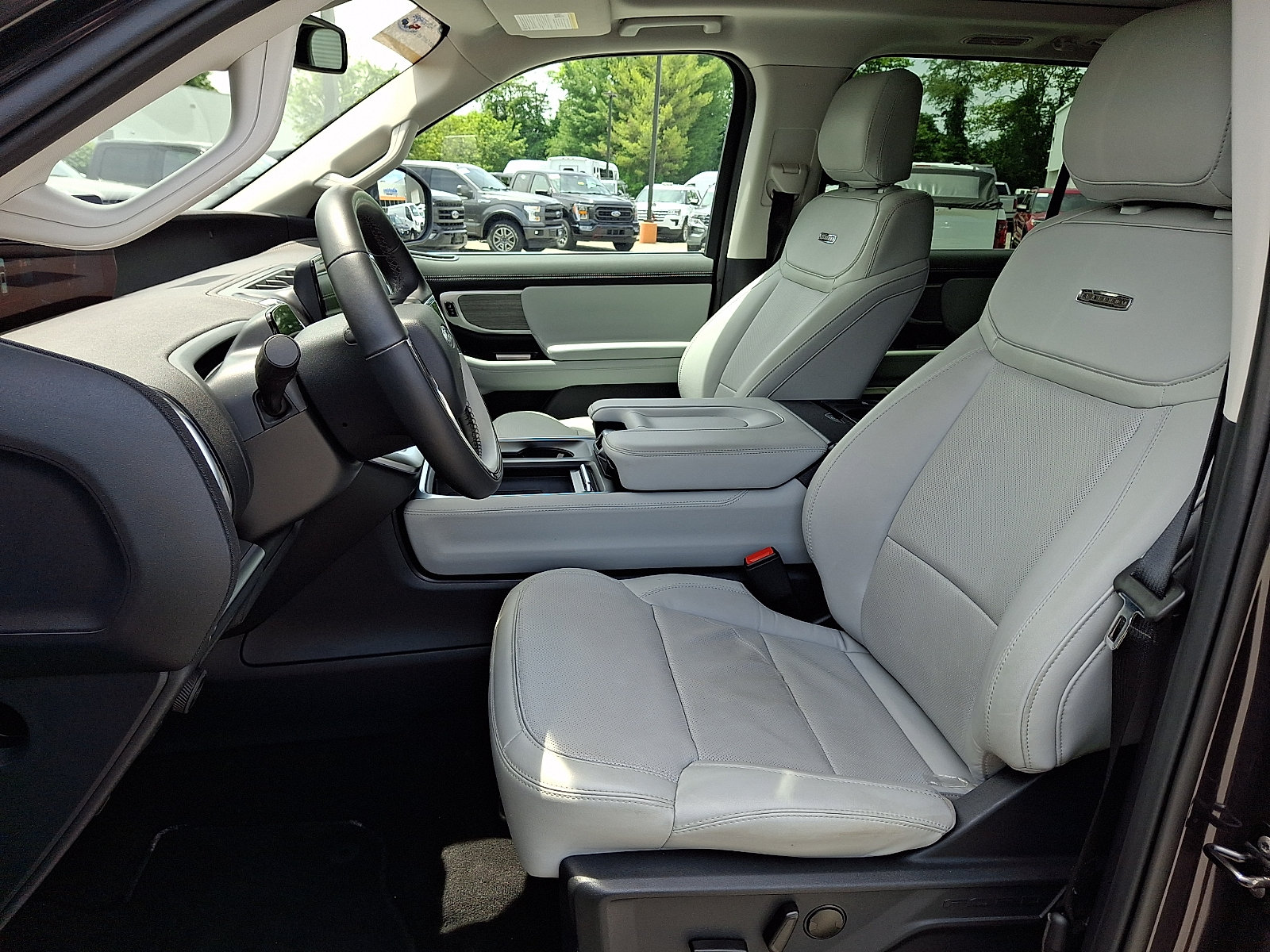 Certified 2025 Ford Expedition Max Platinum AWD/4WD image 17