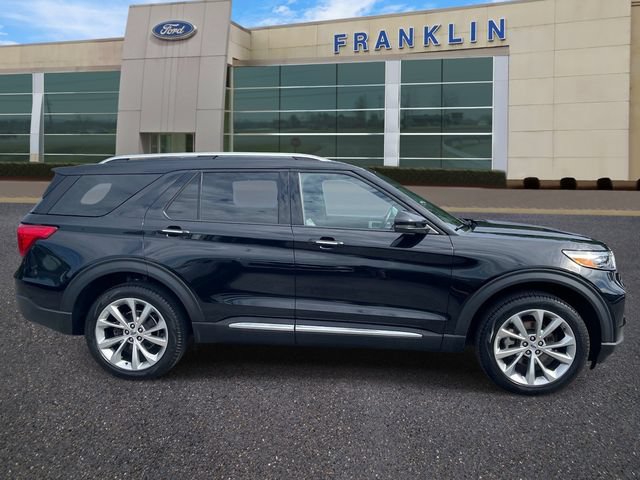 Certified 2023 Ford Explorer Platinum w/ Technology Package AWD/4WD image 2