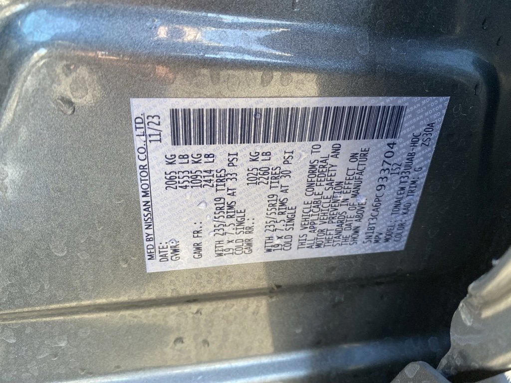 Used 2023 Nissan Rogue SL w/ SL Premium Package image 16