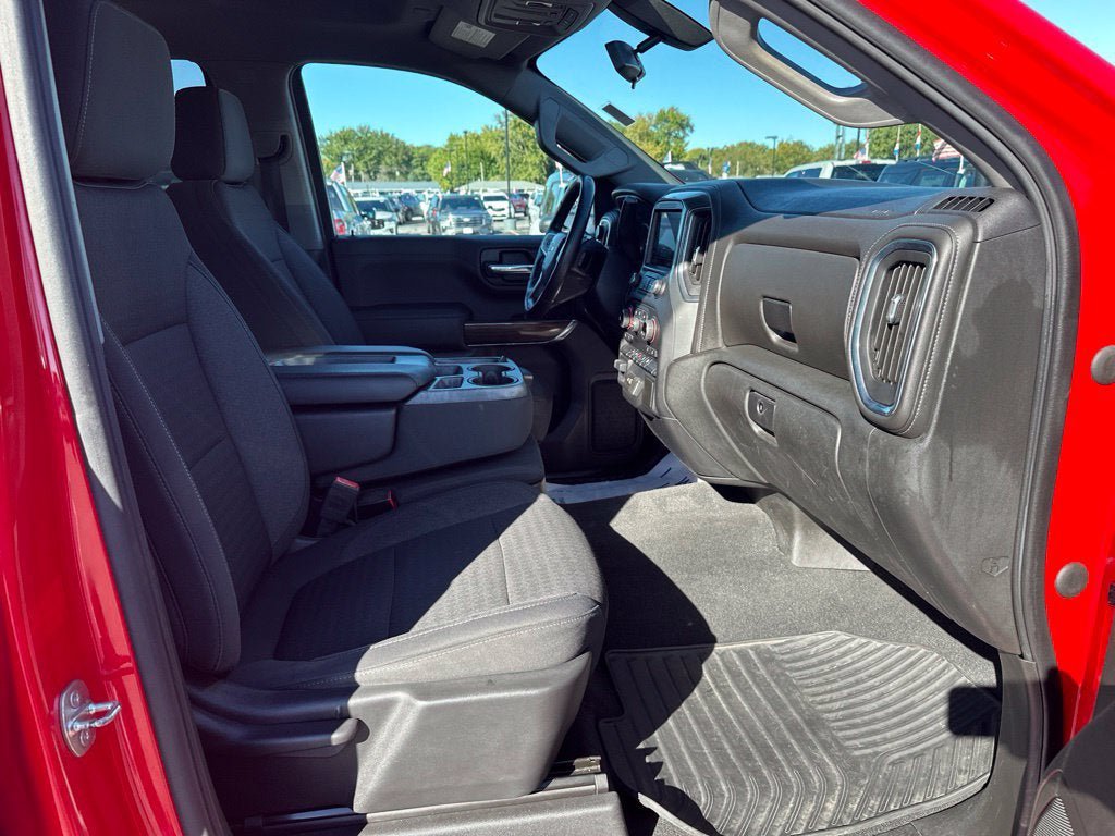 Used 2020 Chevrolet Silverado 1500 LT w/ All-Star Edition AWD/4WD image 11