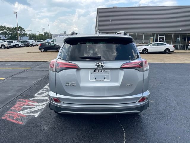 Used 2018 Toyota RAV4 XLE FWD image 6