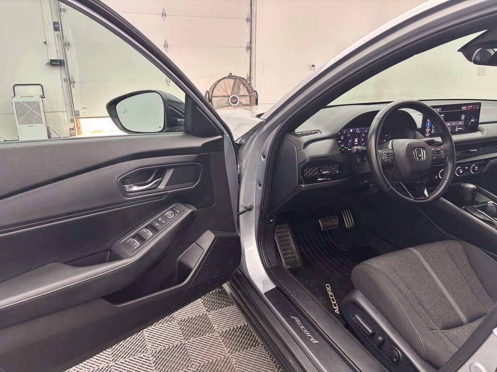Used 2024 Honda Accord Sport image 16