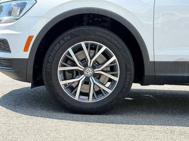 Used 2020 Volkswagen Tiguan SE FWD image 25