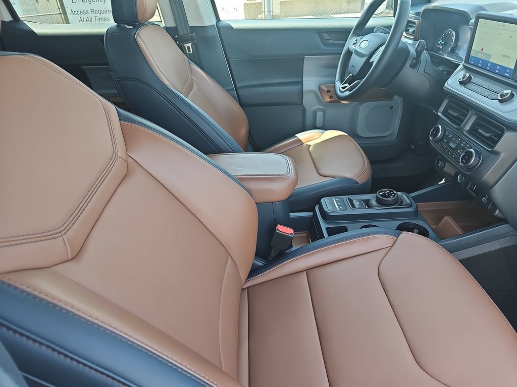 Certified 2024 Ford Maverick Lariat w/ FX4 Off-Road Package AWD/4WD image 10