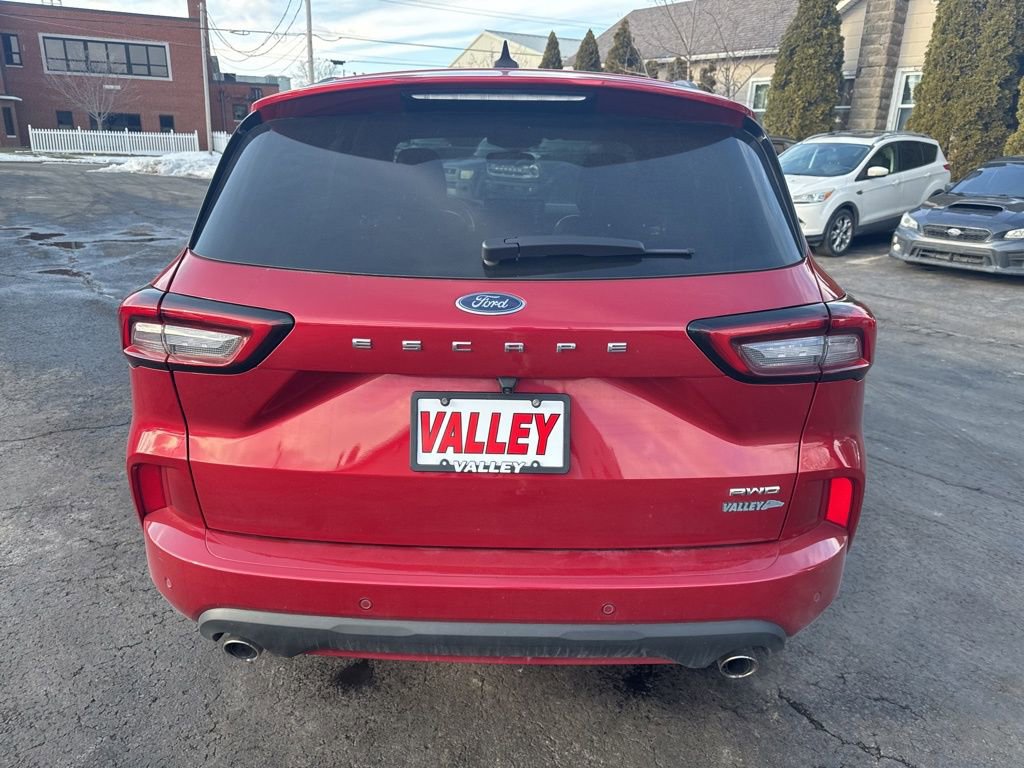 Certified 2023 Ford Escape ST-Line w/ Tech Pack #1 image 4