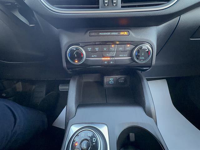 Certified 2022 Ford Escape SE w/ SE Sport Appearance Package AWD/4WD image 17