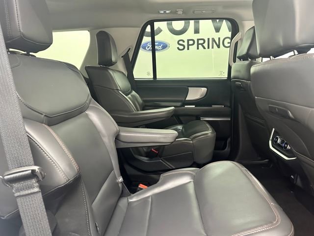 Certified 2025 Ford Expedition Active image 13