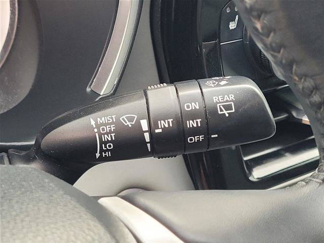 Used 2024 Toyota Highlander XLE AWD/4WD image 33