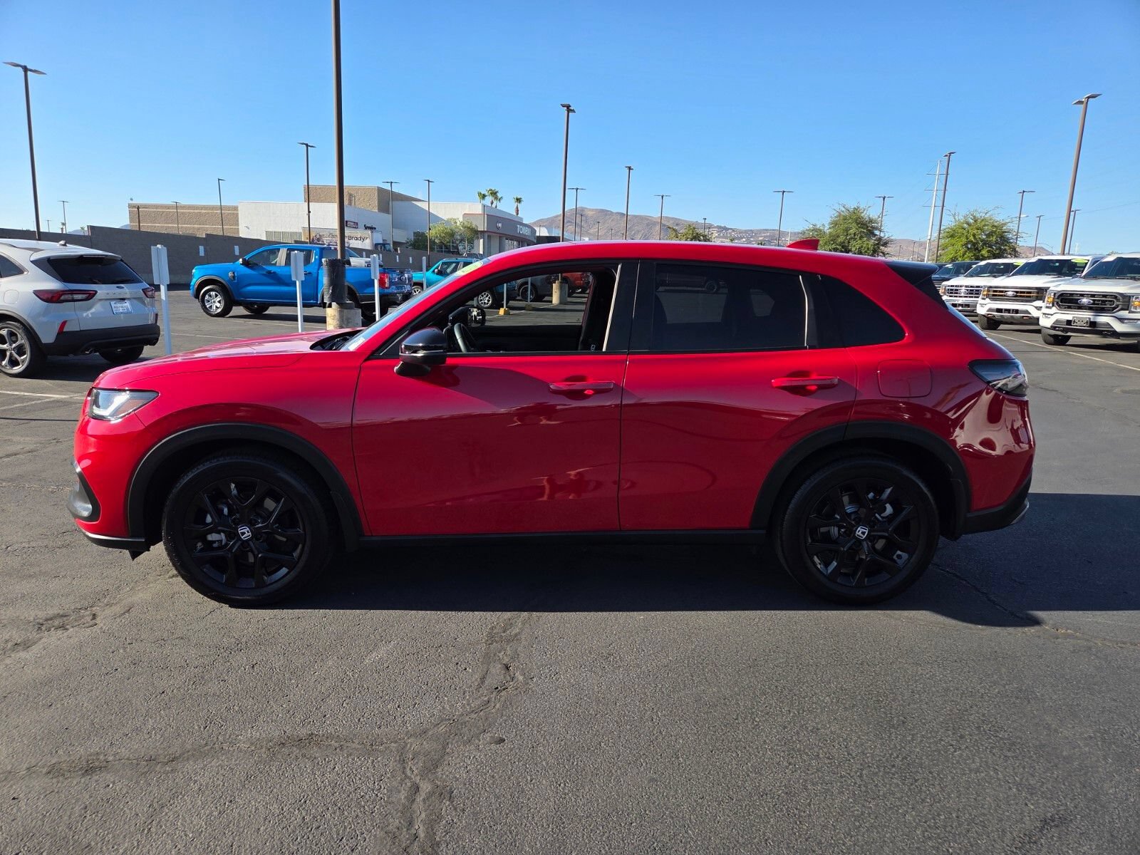 Used 2023 Honda HR-V Sport image 3