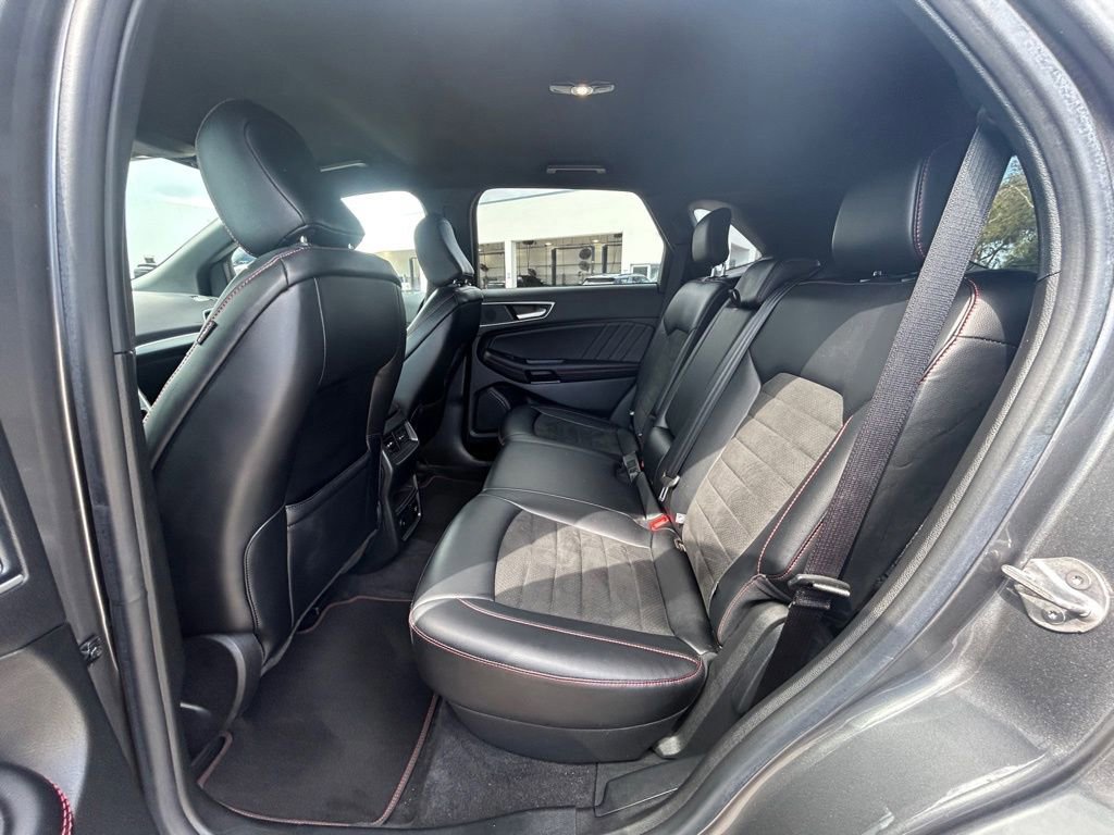 Certified 2023 Ford Edge ST-Line w/ Cargo Accessory Package image 32