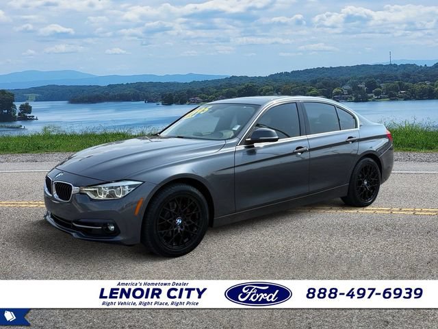 Used 2018 BMW 330i Sedan w/ Convenience Package RWD image 7