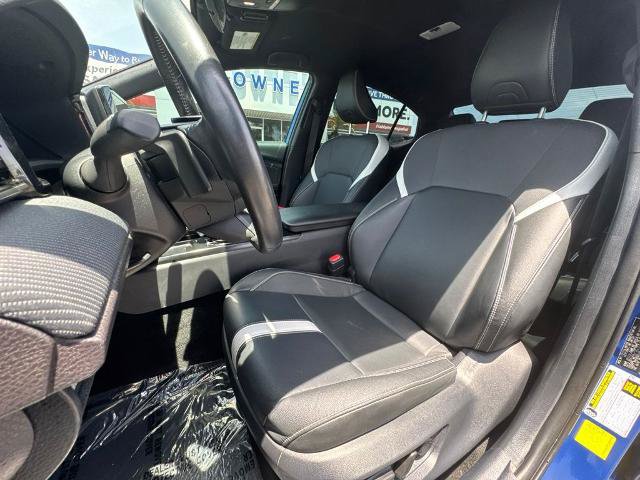 Used 2025 Toyota Camry SE FWD image 15