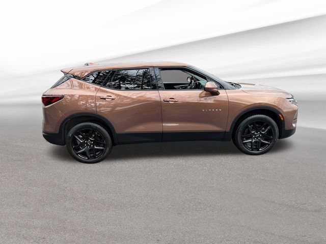 Used 2023 Chevrolet Blazer LT image 8