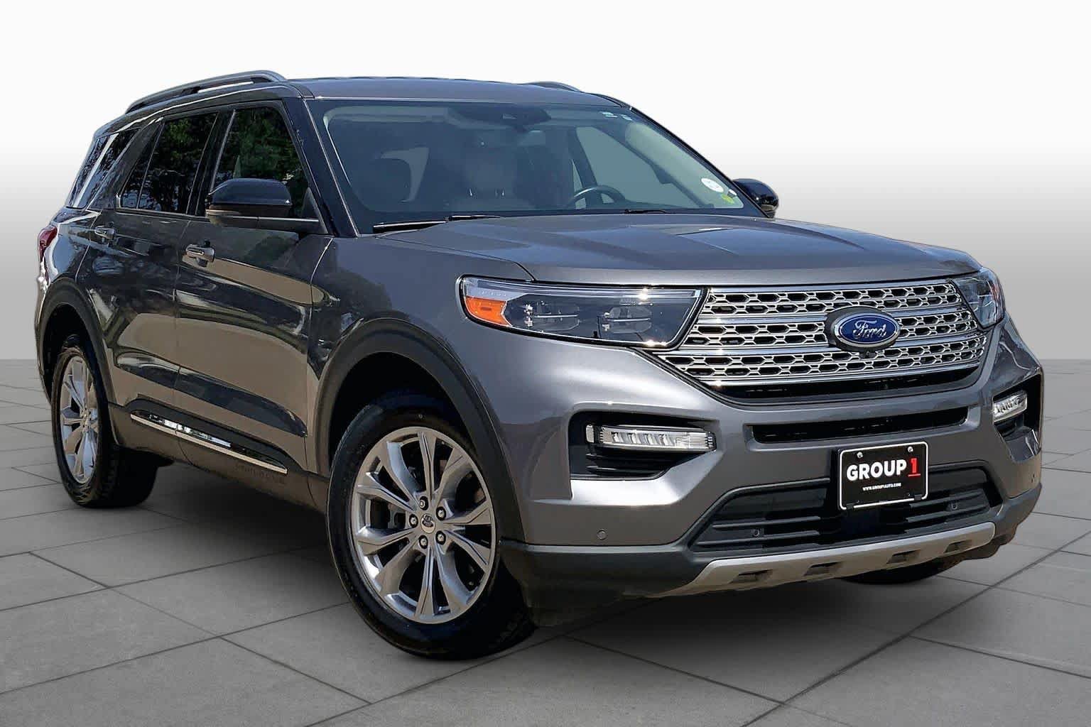 Certified 2021 Ford Explorer Limited w/ Equipment Group 301A AWD/4WD image 3