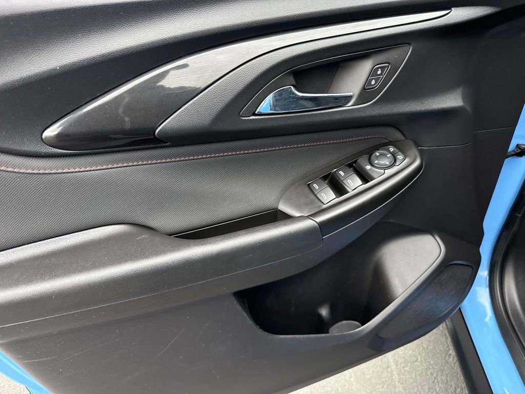 Used 2023 Chevrolet TrailBlazer RS w/ Convenience Package image 20