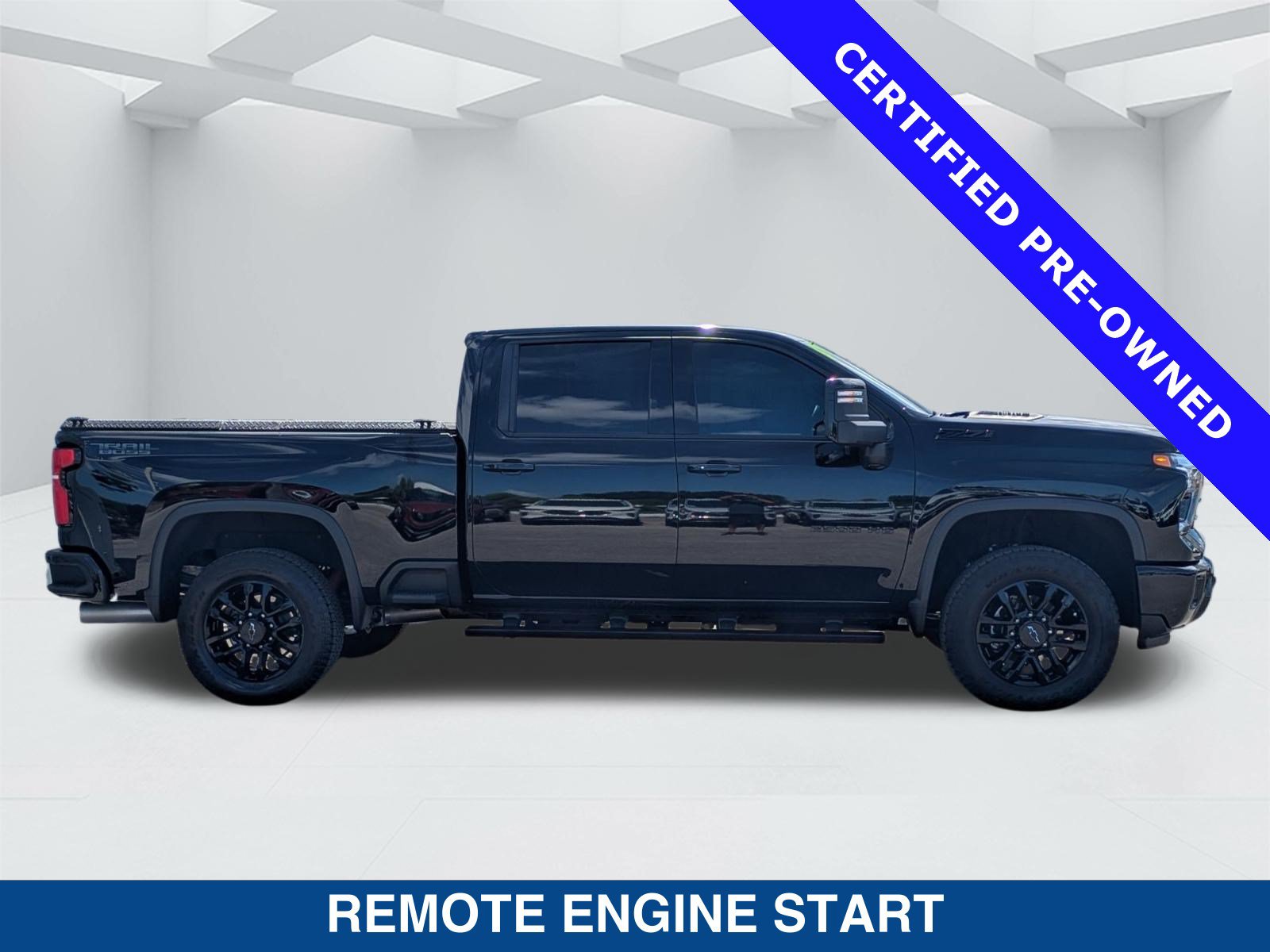 Used 2025 Chevrolet Silverado 2500 LTZ w/ Trail Boss Package AWD/4WD image 4