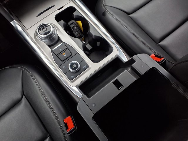 Certified 2024 Ford Explorer XLT w/ Equipment Group 202A image 17