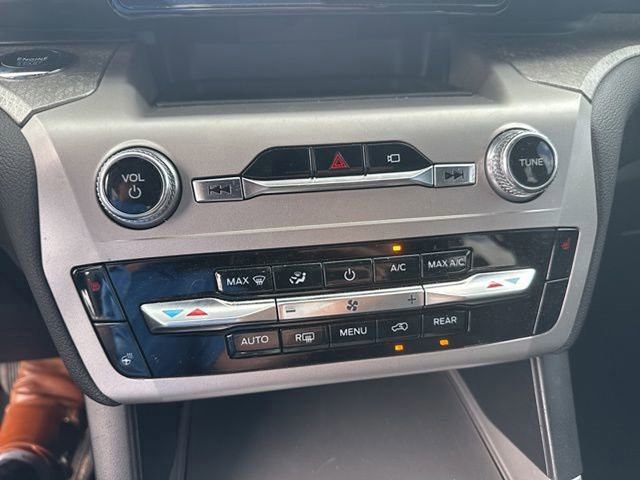 Certified 2022 Ford Explorer Timberline image 14