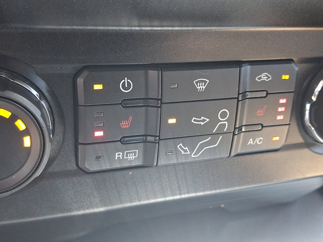 Certified 2019 Ford F250 XLT w/ XLT Premium Package AWD/4WD image 26