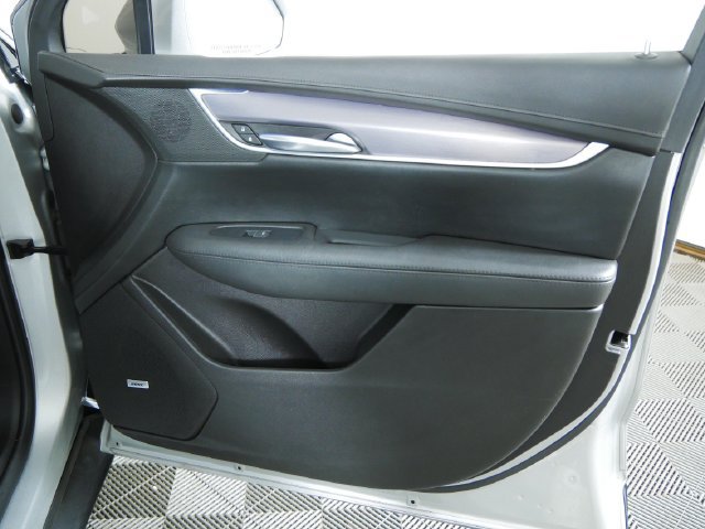 Used 2019 Cadillac XT5 Premium Luxury AWD/4WD image 12