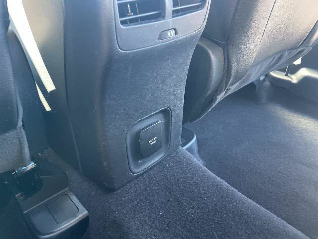 Certified 2020 Ford Escape Titanium AWD/4WD image 25