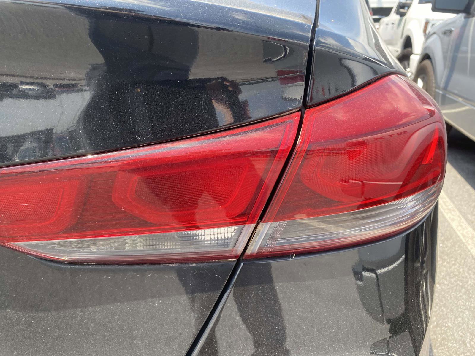 Used 2018 Hyundai Elantra SE FWD image 8
