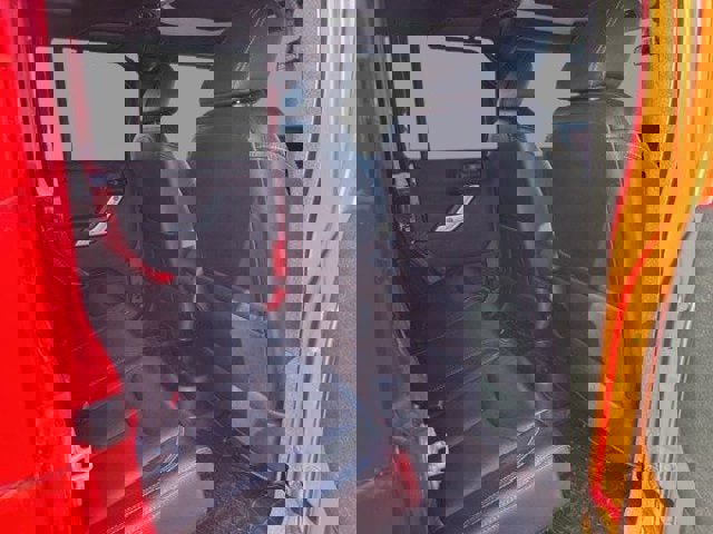 Used 2017 Jeep Wrangler Unlimited Rubicon w/ Connectivity Group image 10