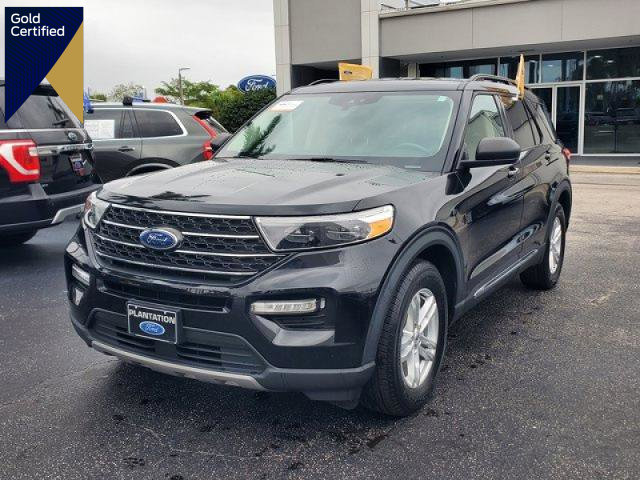 Certified 2022 Ford Explorer XLT w/ Equipment Group 202A image 1
