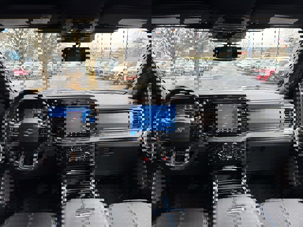 Certified 2025 Ford F350 Platinum image 40