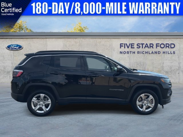 Used 2024 Jeep Compass Latitude AWD/4WD image 11