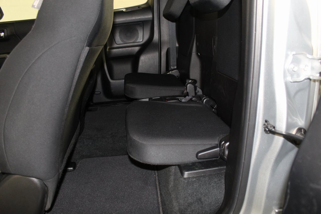 Used 2023 Toyota Tacoma TRD Off-Road image 11