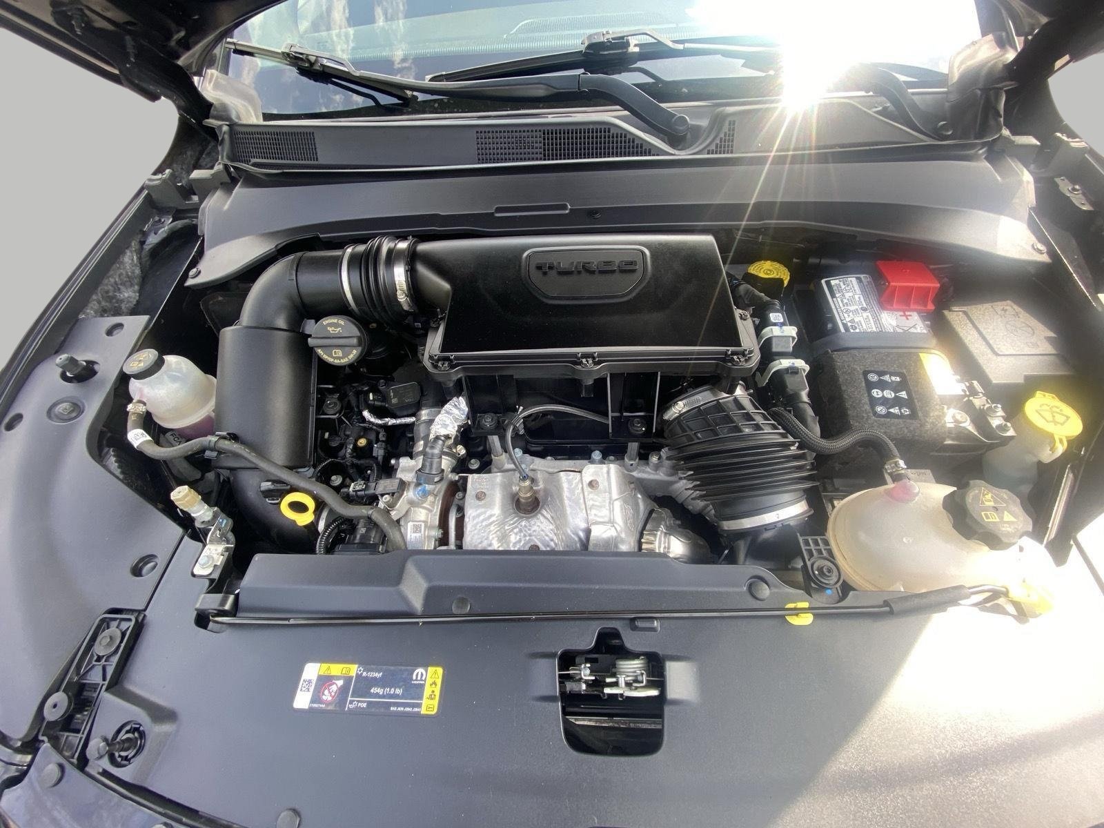 Used 2023 Jeep Compass Limited w/ Sun and Sound Group AWD/4WD image 8