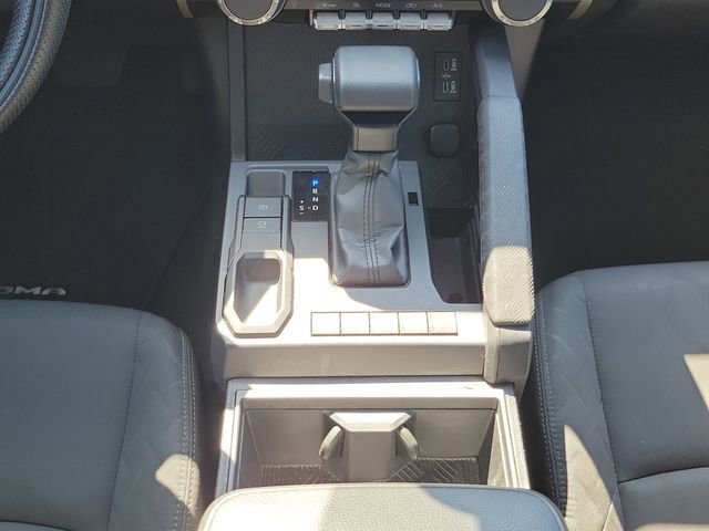 Used 2024 Toyota Tacoma SR image 14