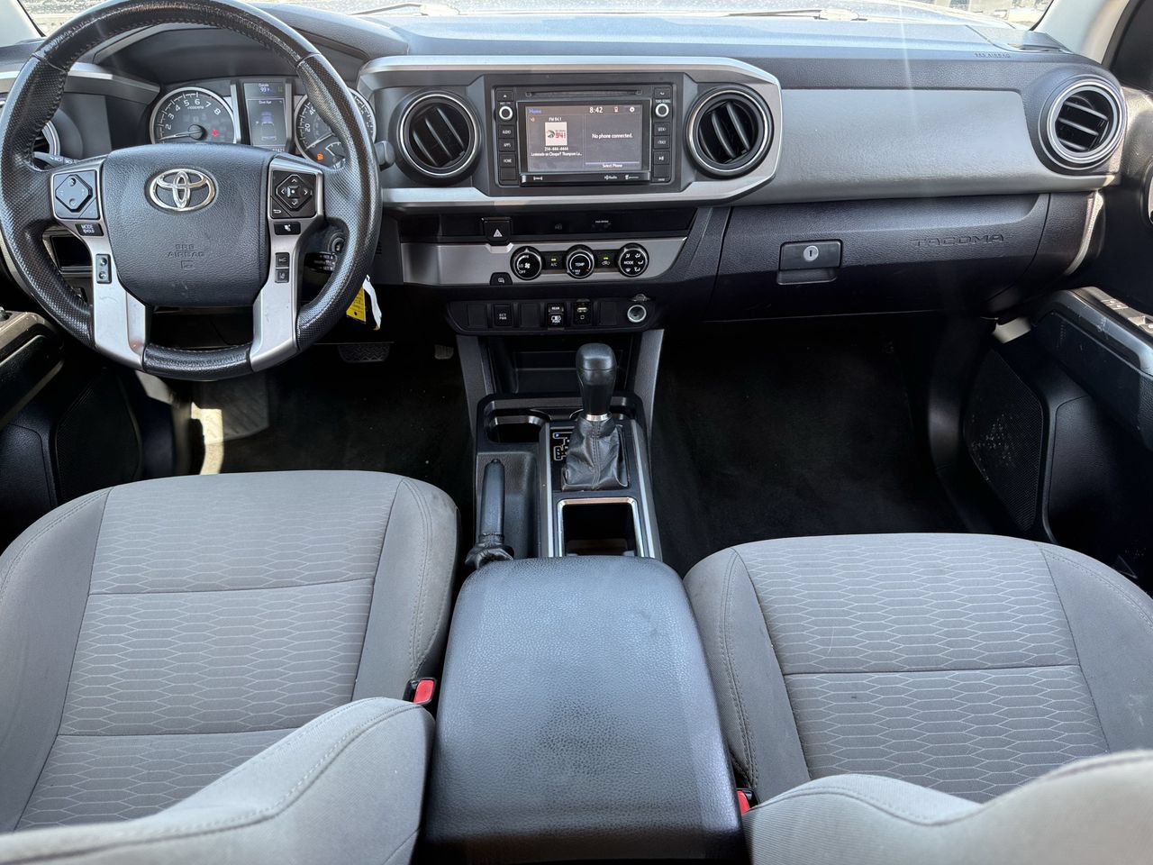 Used 2018 Toyota Tacoma SR5 RWD image 9