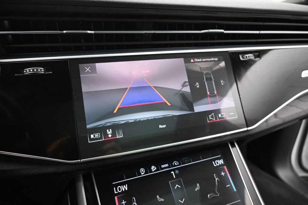 Used 2022 Audi Q7 2.0T Premium Plus w/ Premium Plus Package AWD/4WD image 16