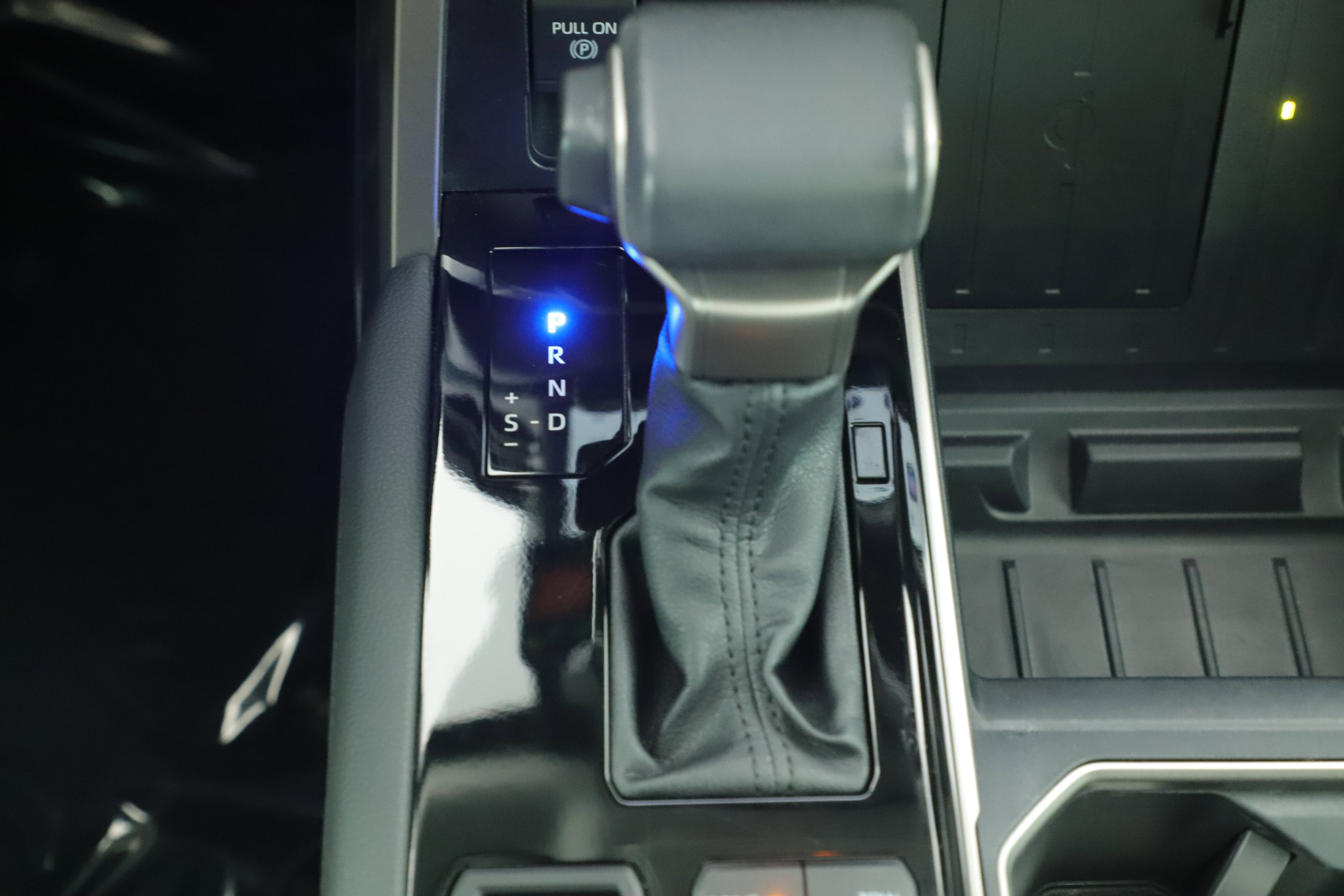 Used 2023 Toyota Tundra Limited image 7