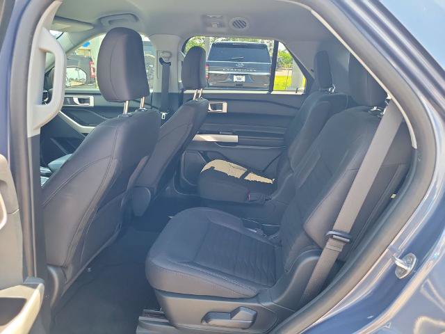 Certified 2021 Ford Explorer XLT w/ Class III Trailer Tow Package RWD image 12