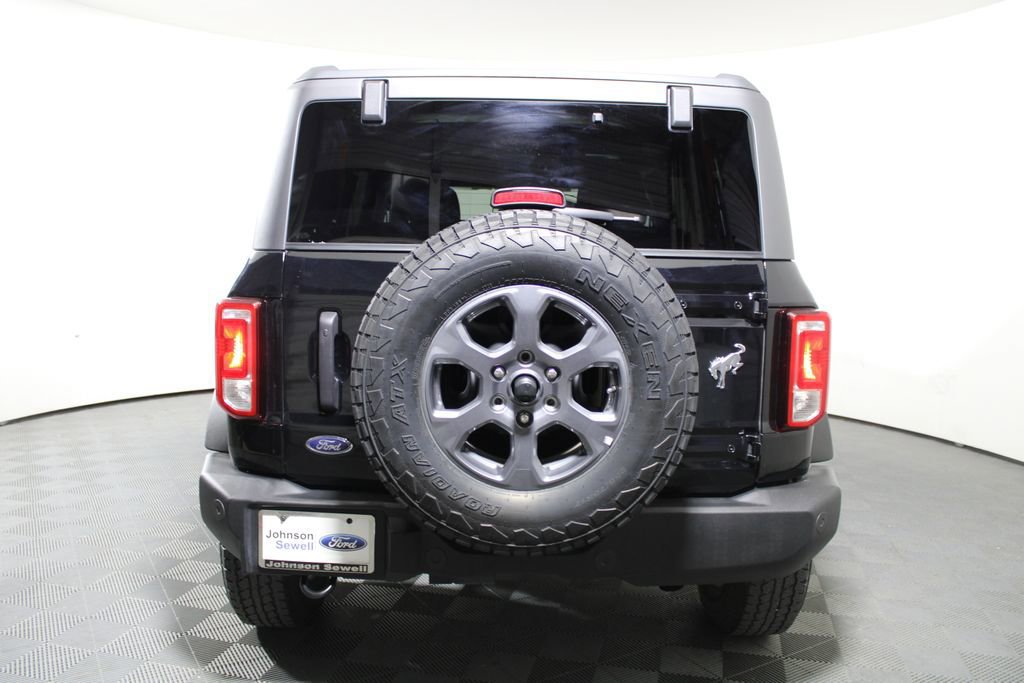 Certified 2025 Ford Bronco Big Bend image 3