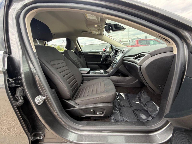 Certified 2019 Ford Fusion SE FWD image 13