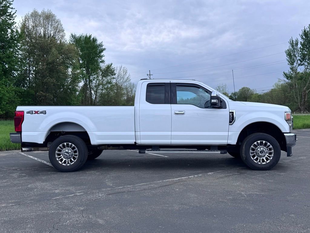 Certified 2022 Ford F350 XLT w/ XLT Premium Package AWD/4WD image 3