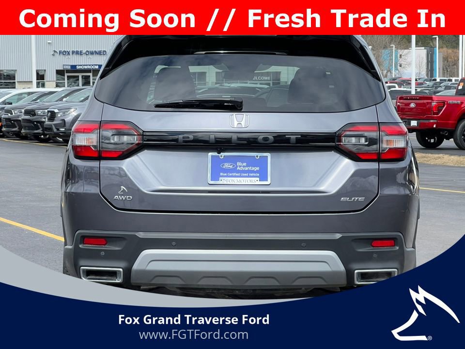 Used 2024 Honda Pilot Elite image 3