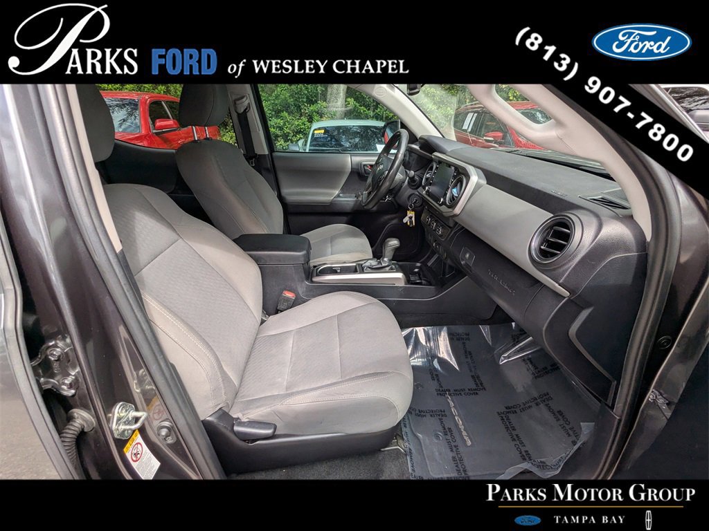 Used 2020 Toyota Tacoma 2WD Double Cab image 11
