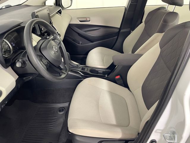 Used 2022 Toyota Corolla LE w/ LE Premium Package image 2