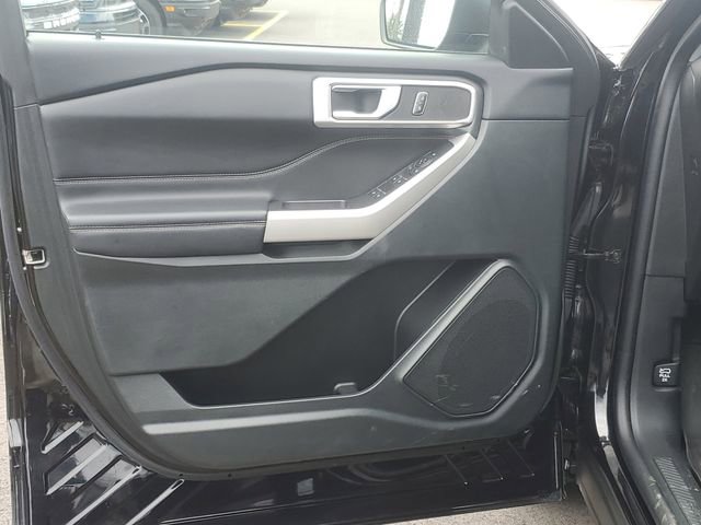 Certified 2023 Ford Explorer XLT w/ Equipment Group 202A AWD/4WD image 11