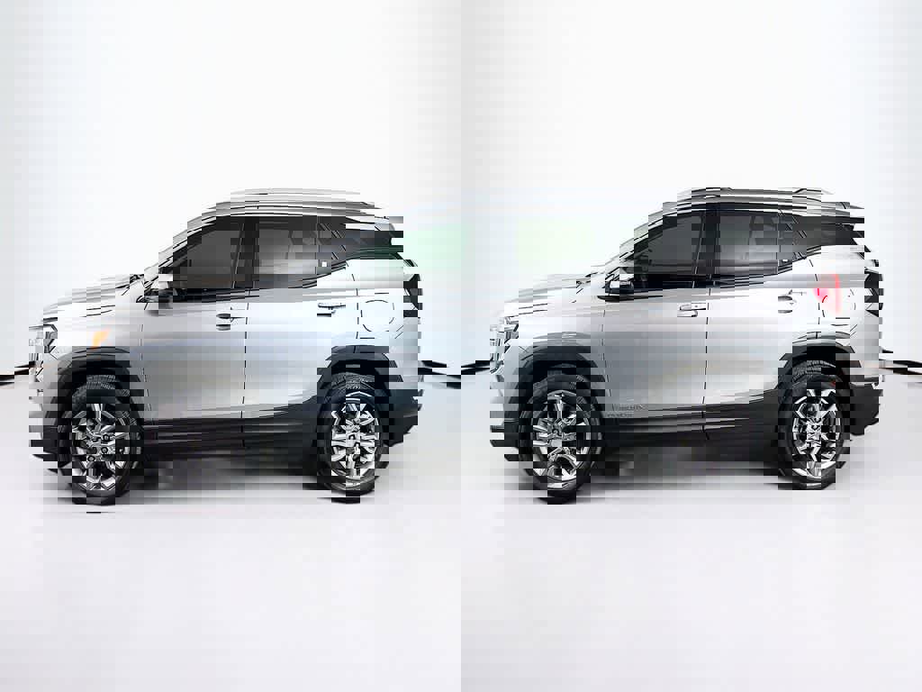 Used 2023 GMC Terrain SLT image 3